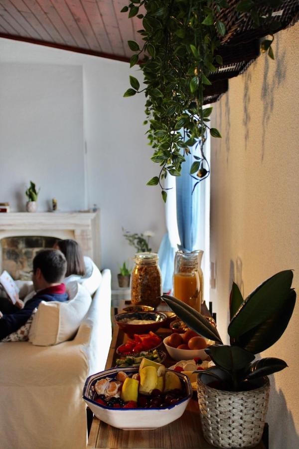 Gundi House Hostel Ericeira Buitenkant foto