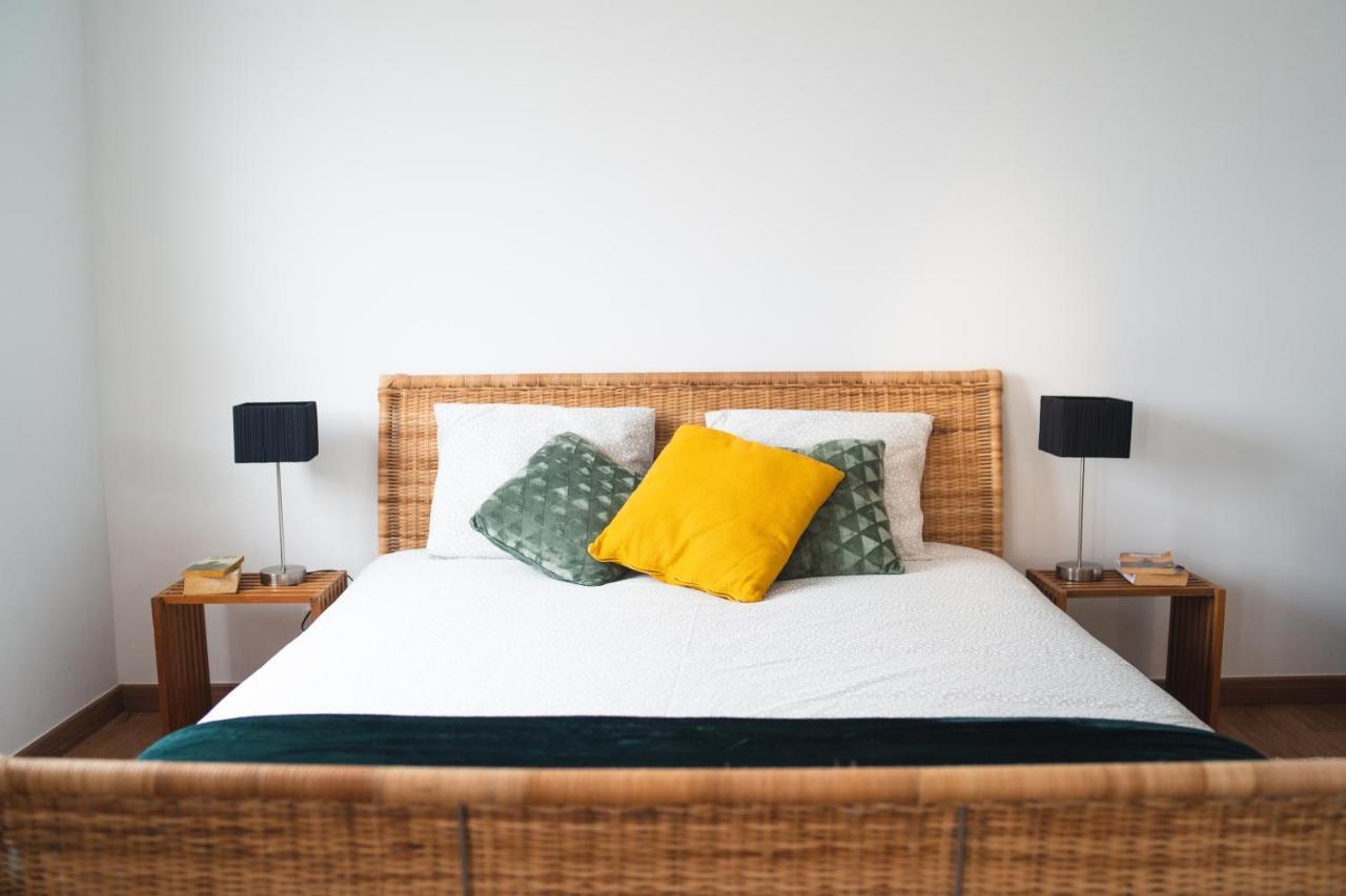 Gundi House Hostel Ericeira Buitenkant foto