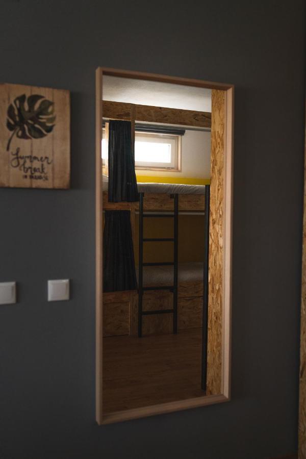 Gundi House Hostel Ericeira Buitenkant foto